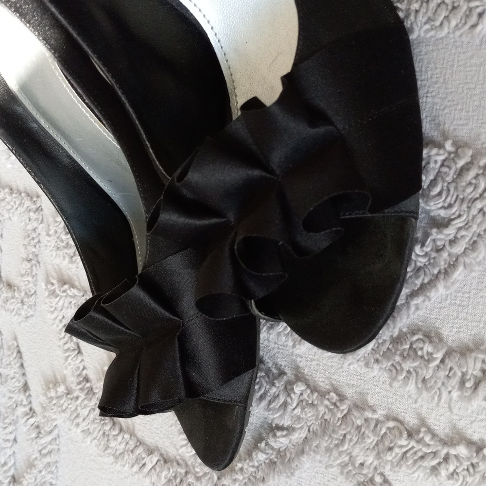 Apt9 heels